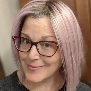 Meet your Posher, Kim